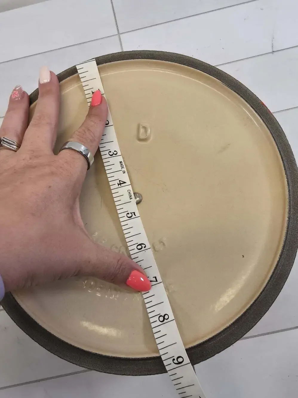 Le Creuset Flame 22cm (9